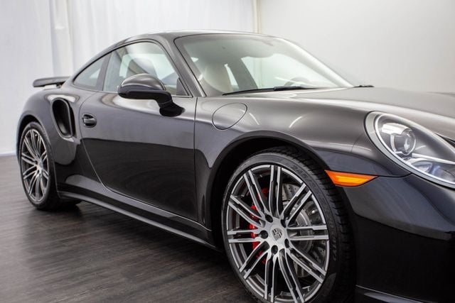 2016 Porsche 911 2dr Coupe Turbo - 22678553 - 29