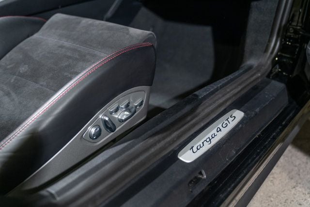 2016 Porsche 911 2dr Targa 4 GTS - 23002171 - 17