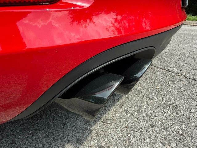 2016 Porsche 911 GTS/7-Speed Manual/Sport Exhaust/LSD/Sport Chrono - 23054956 - 32