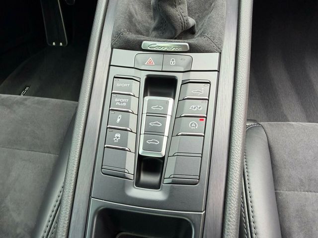 2016 Porsche 911 GTS/7-Speed Manual/Sport Exhaust/LSD/Sport Chrono - 23054956 - 53