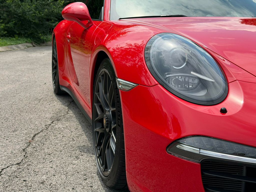 2016 Porsche 911 GTS/7-Speed Manual/Spot Exhaust/LSD/Sport Chrono - 23054956 - 23