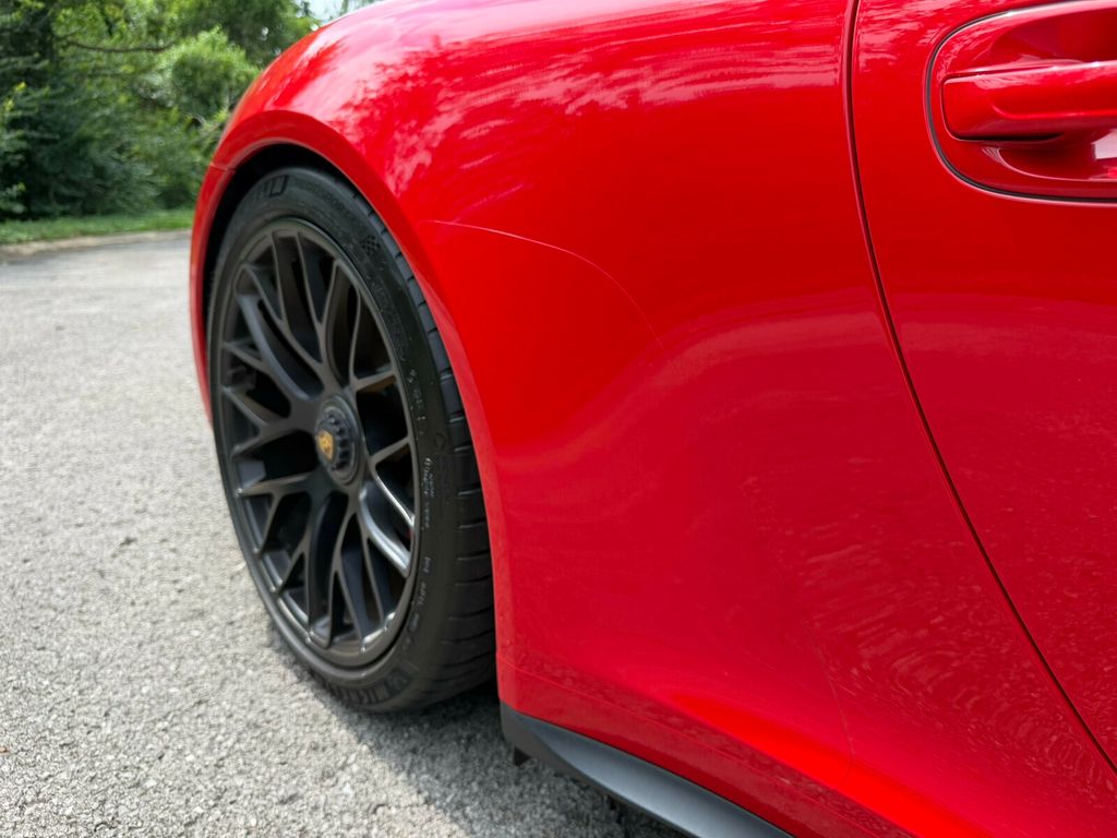 2016 Porsche 911 GTS/7-Speed Manual/Spot Exhaust/LSD/Sport Chrono - 23054956 - 24