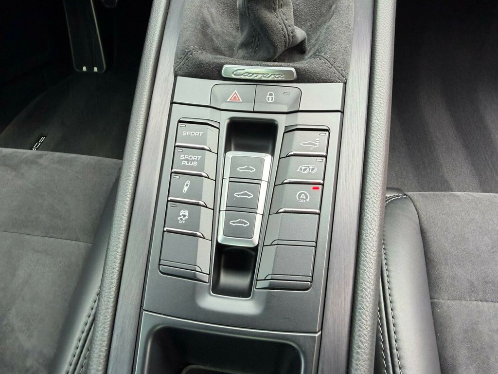 2016 Porsche 911 GTS/Sport Exhaust Pkg/7spd Manual/Sport Chrono Pkg/NAV - 23054956 - 53