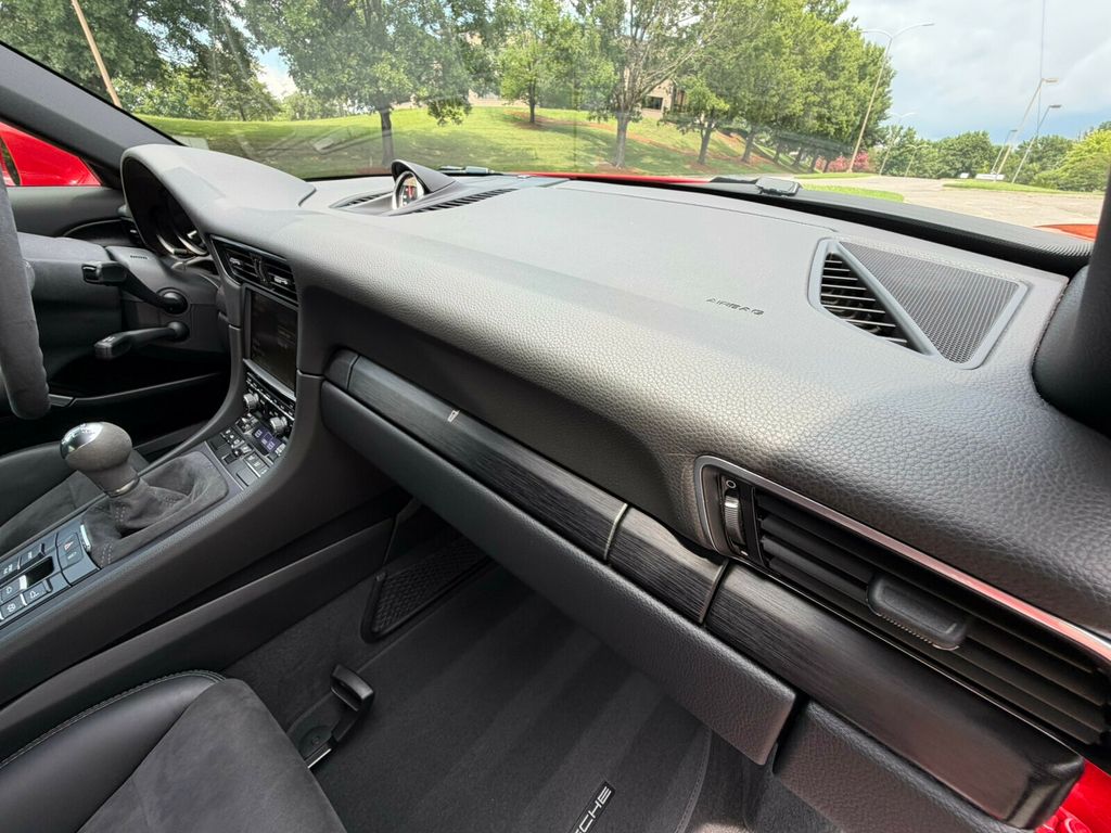 2016 Porsche 911 GTS/Sport Exhaust Pkg/7spd Manual/Sport Chrono Pkg/NAV - 23054956 - 54