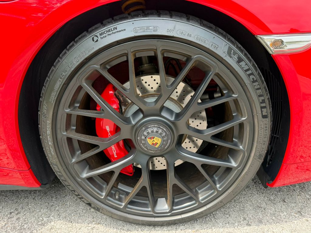 2016 Porsche 911 GTS/Sport Exhaust Pkg/7spd Manual/Sport Chrono Pkg/NAV - 23054956 - 70