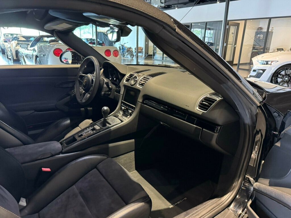 2016 Porsche Boxster Spyder/18WayAdapSportSeats/InfotainmentPkg/BoseSurroundSound/NAV - 22872628 - 18