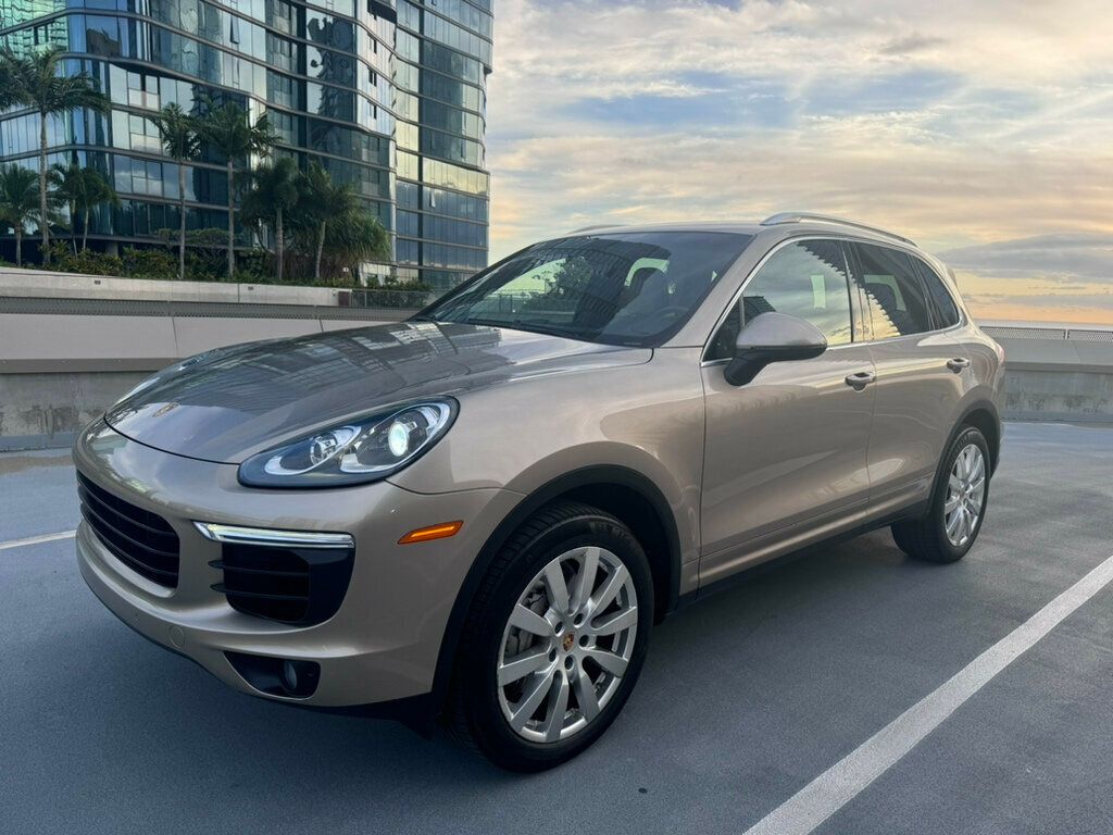 2016 Porsche Cayenne 1-Owner, Dealer Serviced - 22761074 - 0