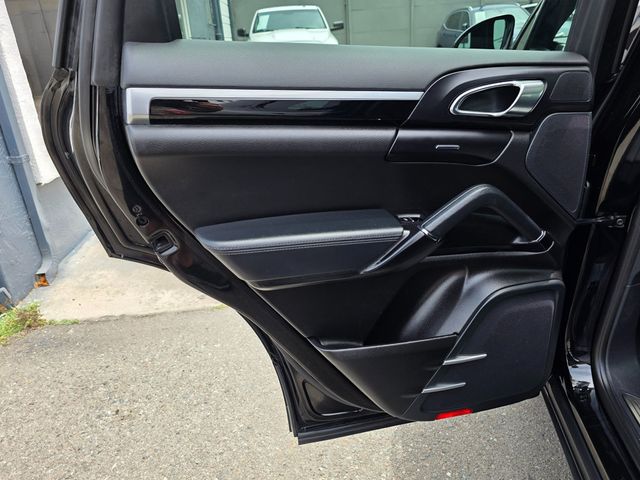 2016 Porsche Cayenne AWD 4dr - 22899965 - 30