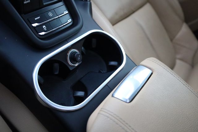 2016 Porsche Cayenne AWD 4dr - 22969309 - 39