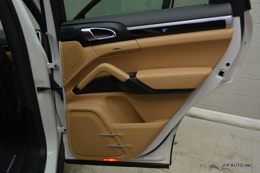 2016 Porsche Cayenne AWD 4dr - 22981865 - 9