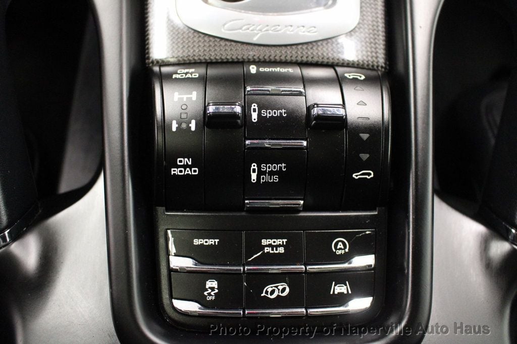 2016 PORSCHE CAYENNE - Image 25