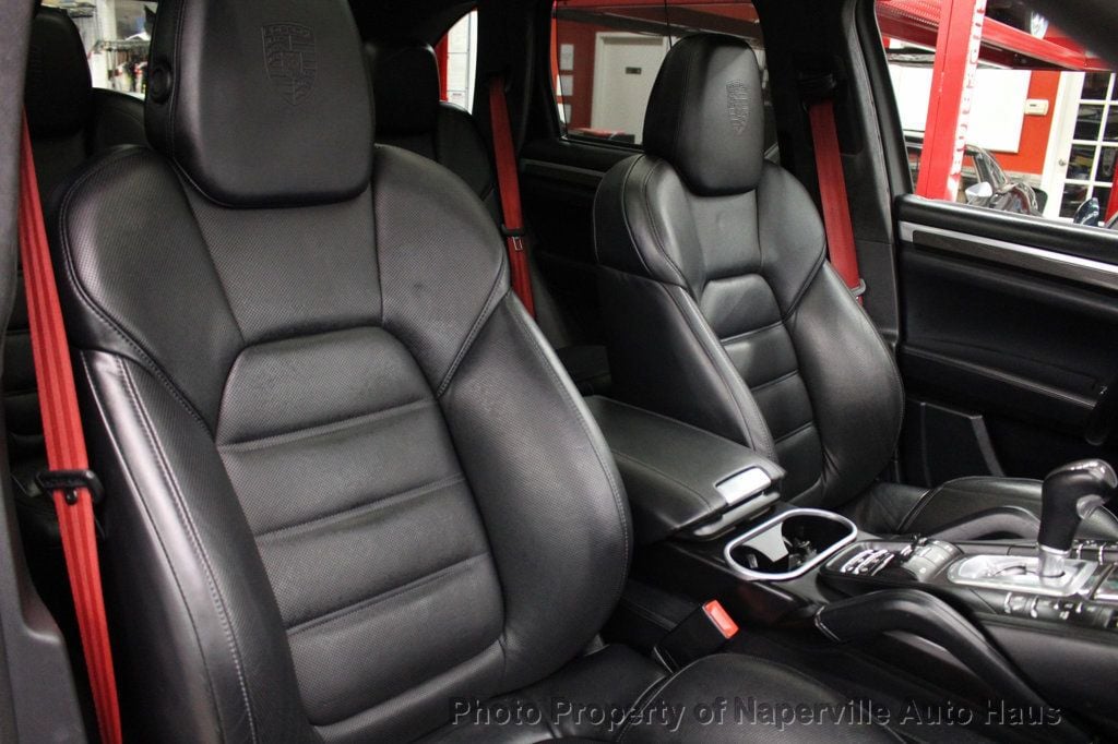 2016 PORSCHE CAYENNE - Image 42
