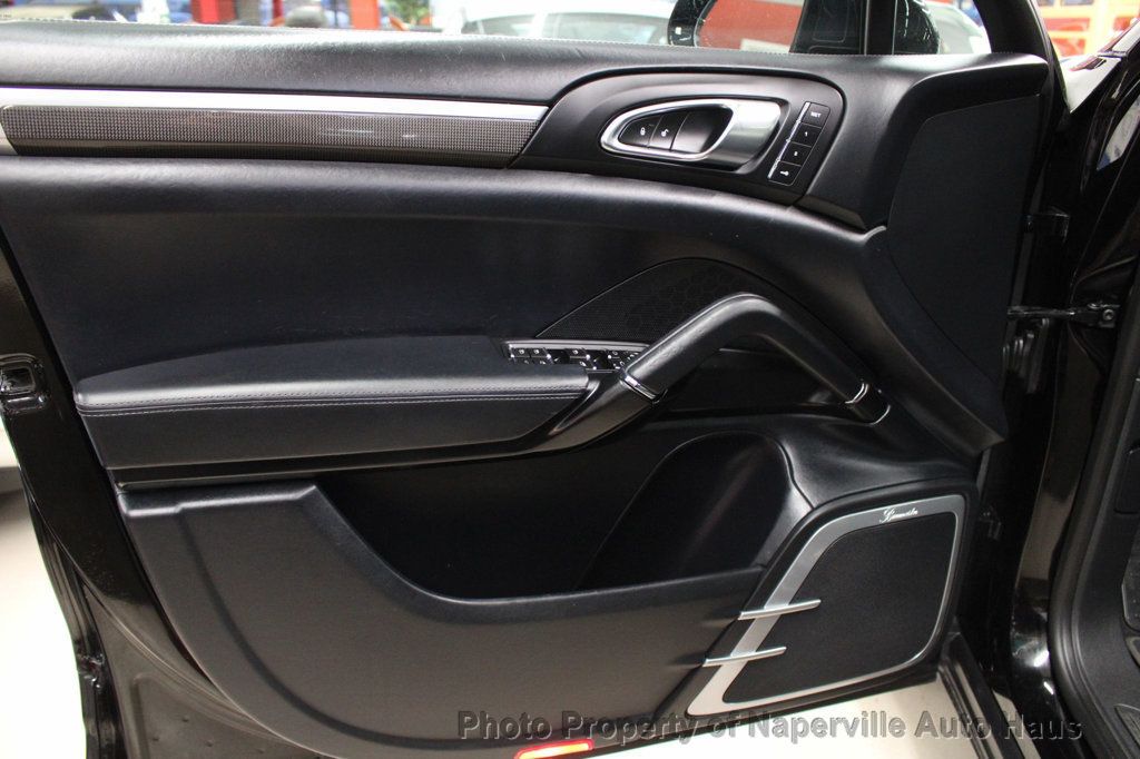 2016 PORSCHE CAYENNE - Image 9