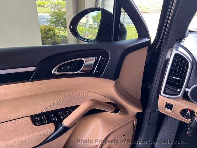 2016 Porsche Cayenne AWD Tiptronic 3.6L - 22873849 - 55