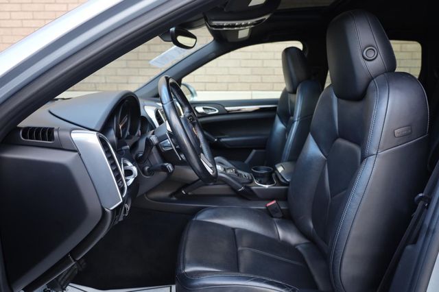2016 Porsche Cayenne Base - 23045917 - 14