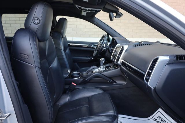 2016 Porsche Cayenne Base - 23045917 - 27