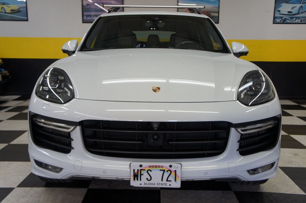 2016 Porsche Cayenne GTS photo 11