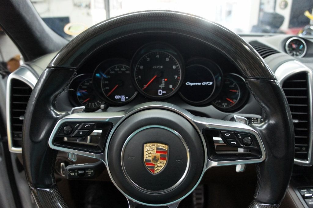 2016 Porsche Cayenne GTS photo 28