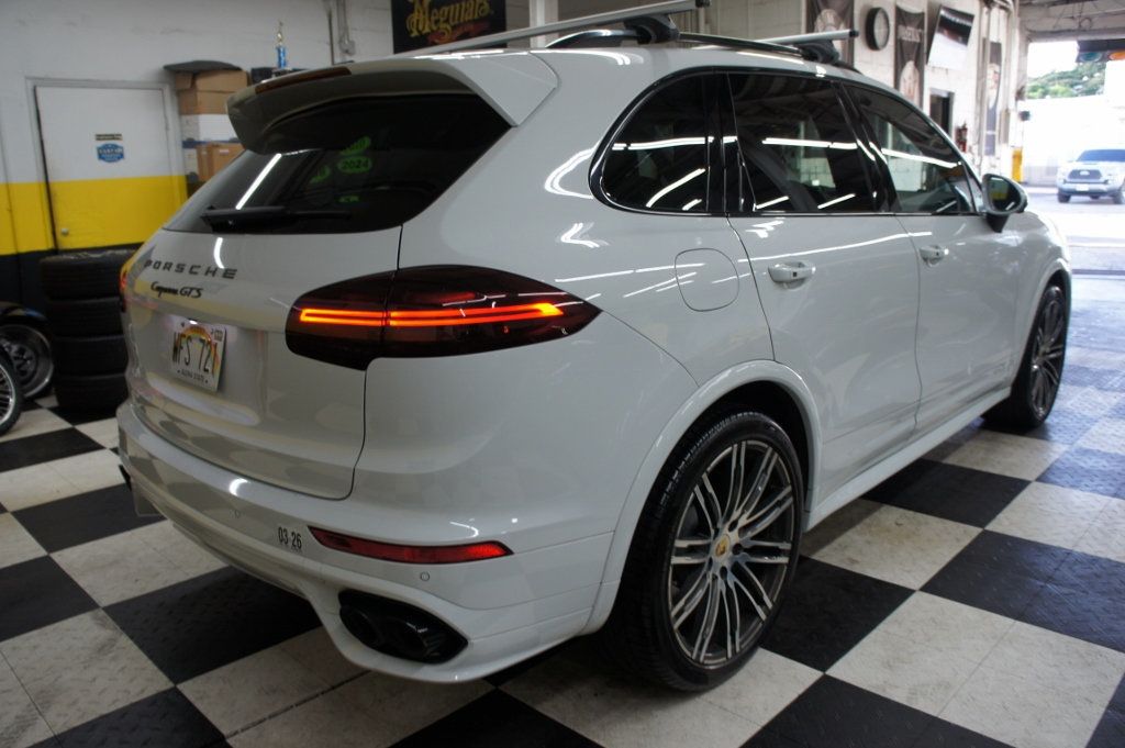 2016 Porsche Cayenne GTS photo 42