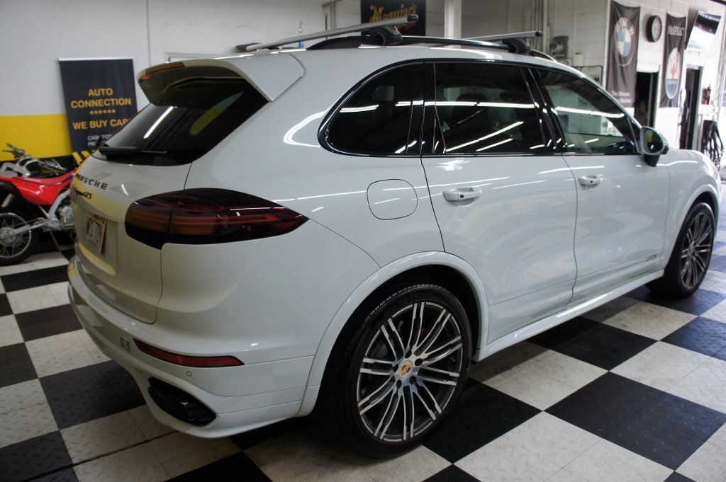 2016 Porsche Cayenne GTS photo 7