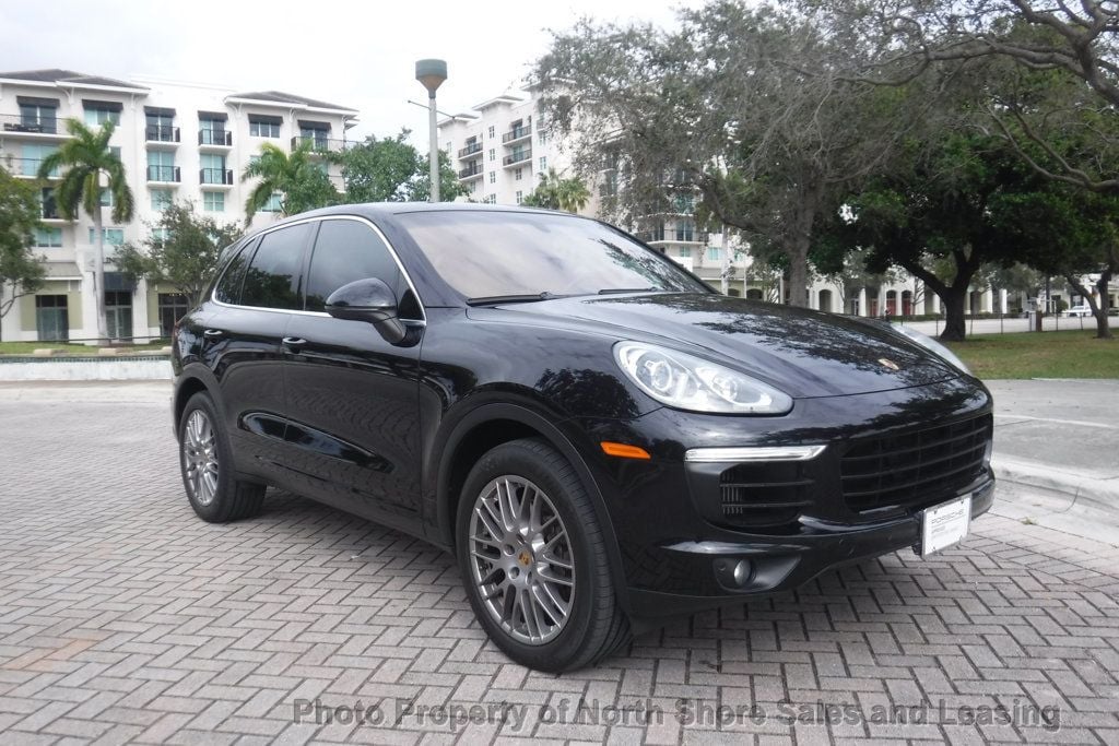 2016 Porsche Cayenne Movie Star - 22739205 - 26