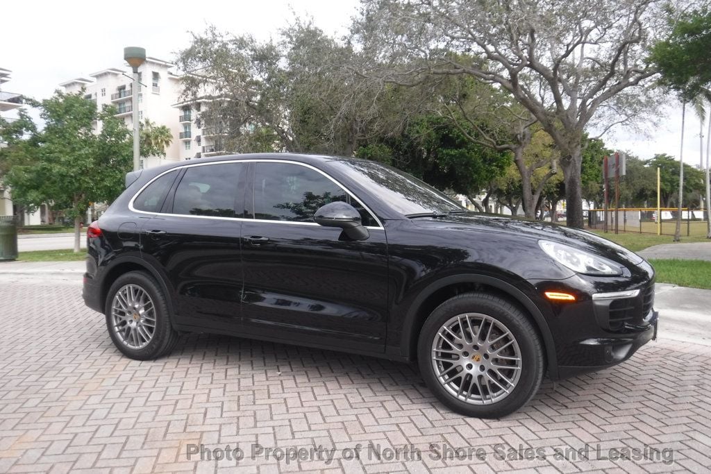 2016 Porsche Cayenne Movie Star - 22739205 - 27