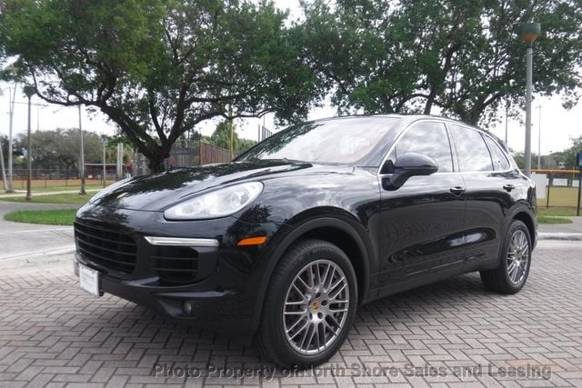 2016 Porsche Cayenne Movie Star - 22739205 - 2