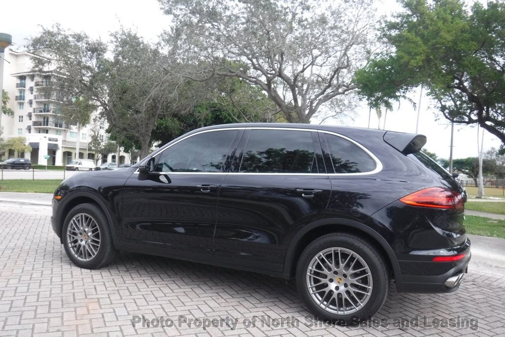 2016 Porsche Cayenne Movie Star - 22739205 - 93