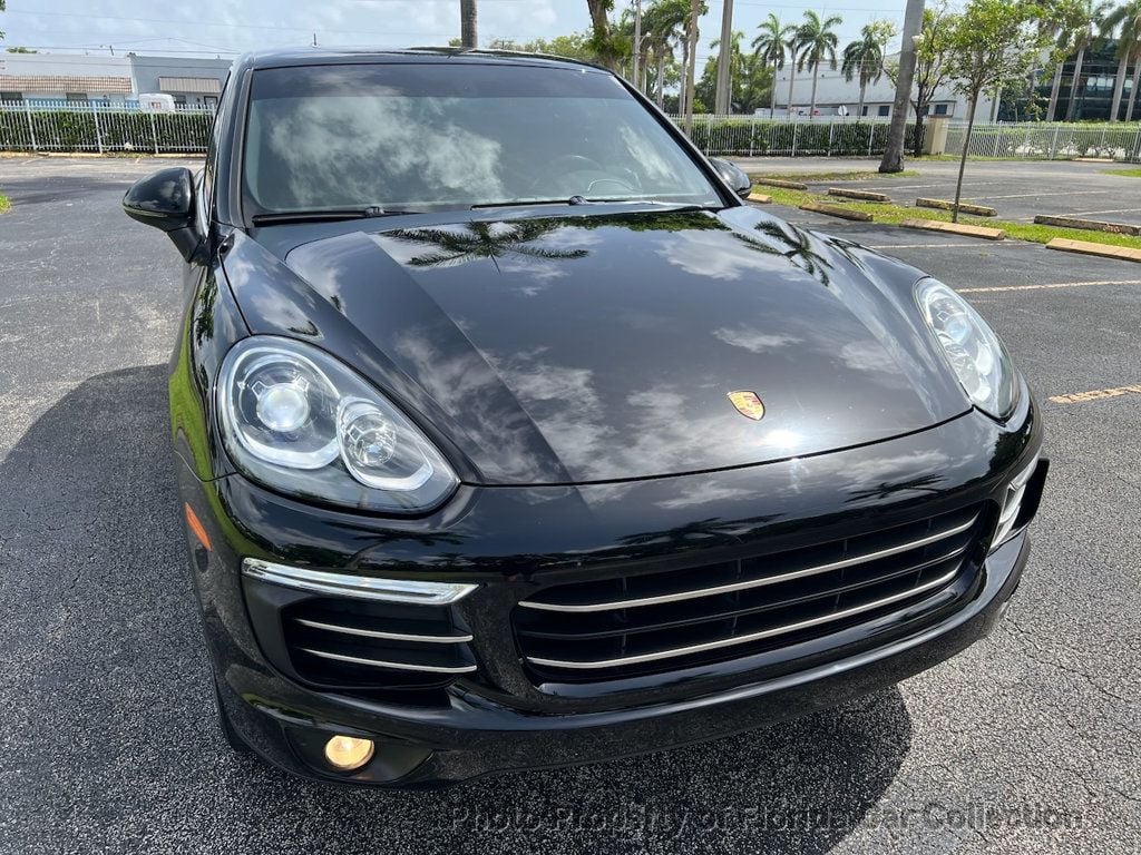 2016 Porsche Cayenne S photo 14