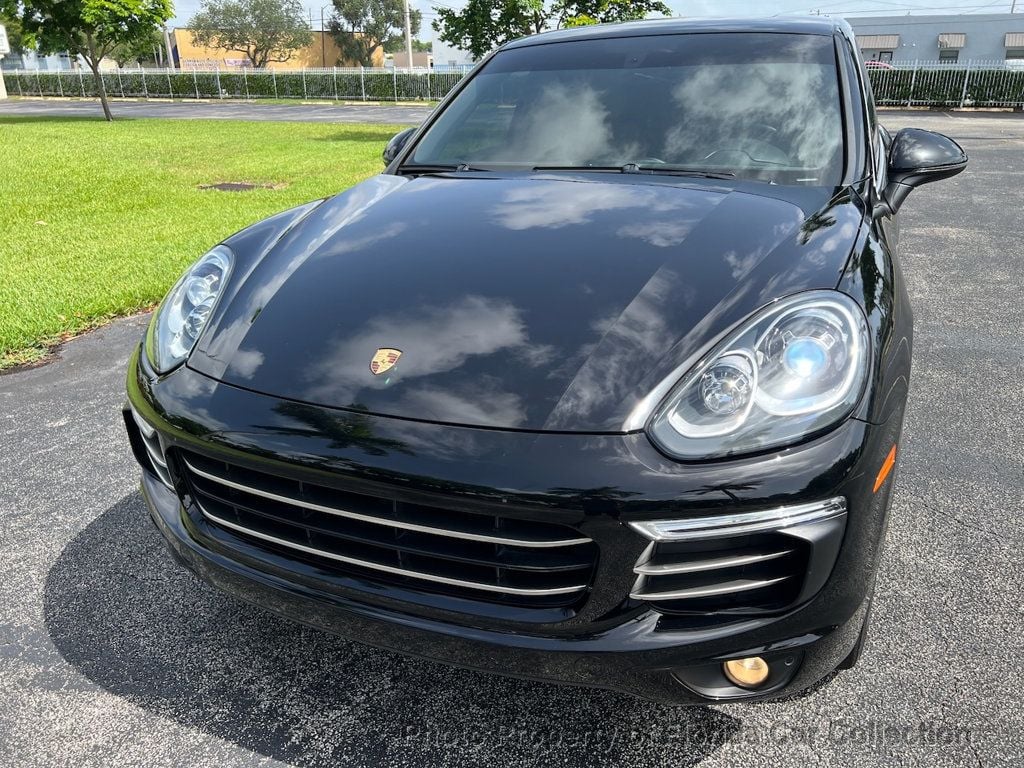 2016 Porsche Cayenne S photo 15