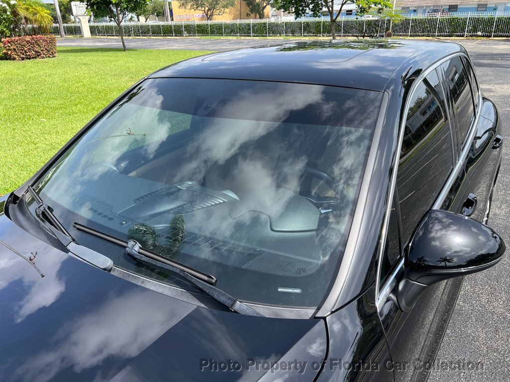 2016 Porsche Cayenne S photo 20