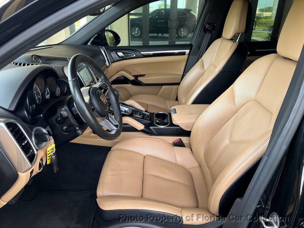 2016 Porsche Cayenne S photo 34
