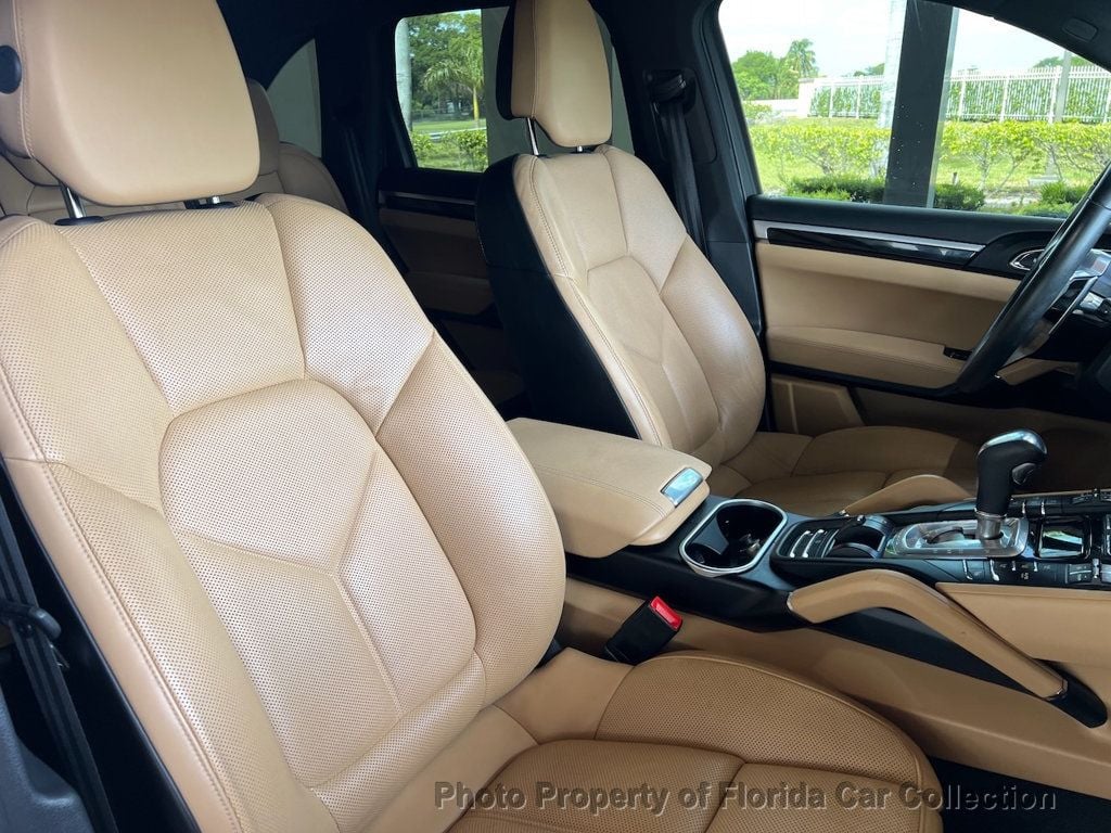 2016 Porsche Cayenne S photo 44