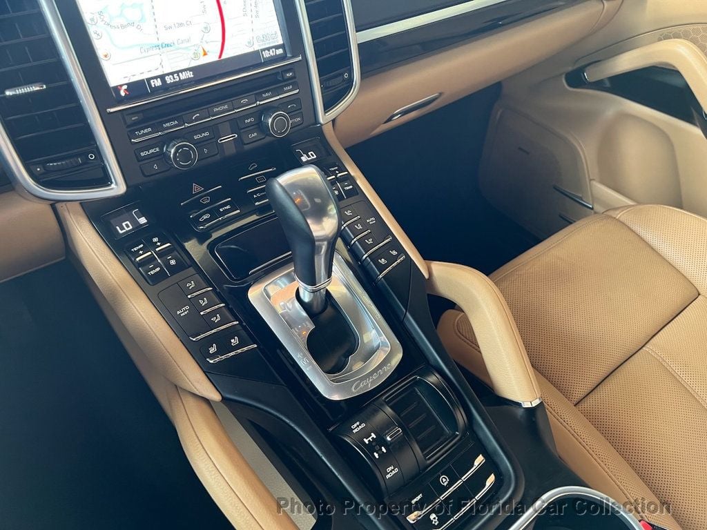 2016 Porsche Cayenne S photo 52