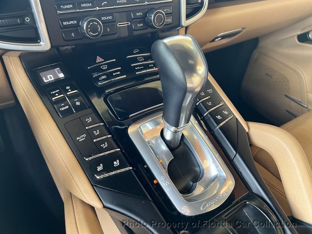 2016 Porsche Cayenne S photo 56