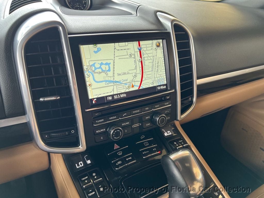 2016 Porsche Cayenne S photo 57