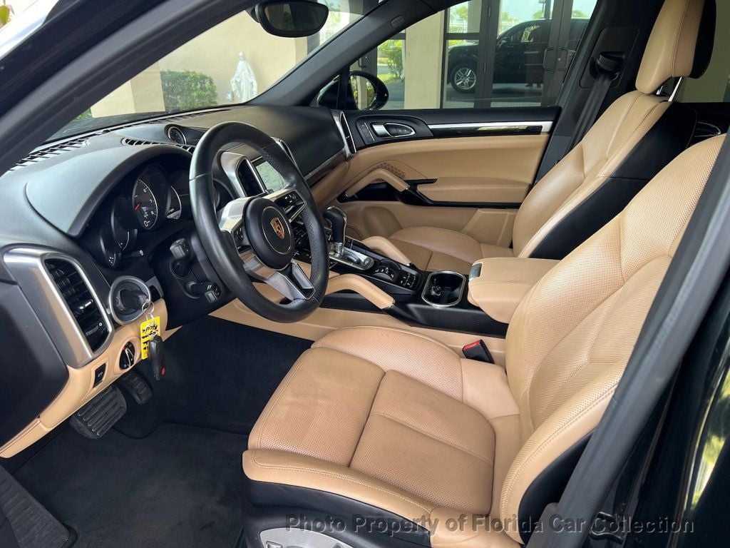 2016 Porsche Cayenne S photo 6