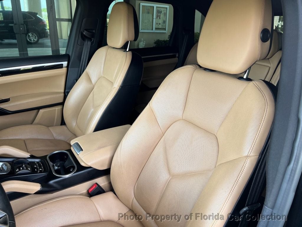 2016 Porsche Cayenne S photo 7