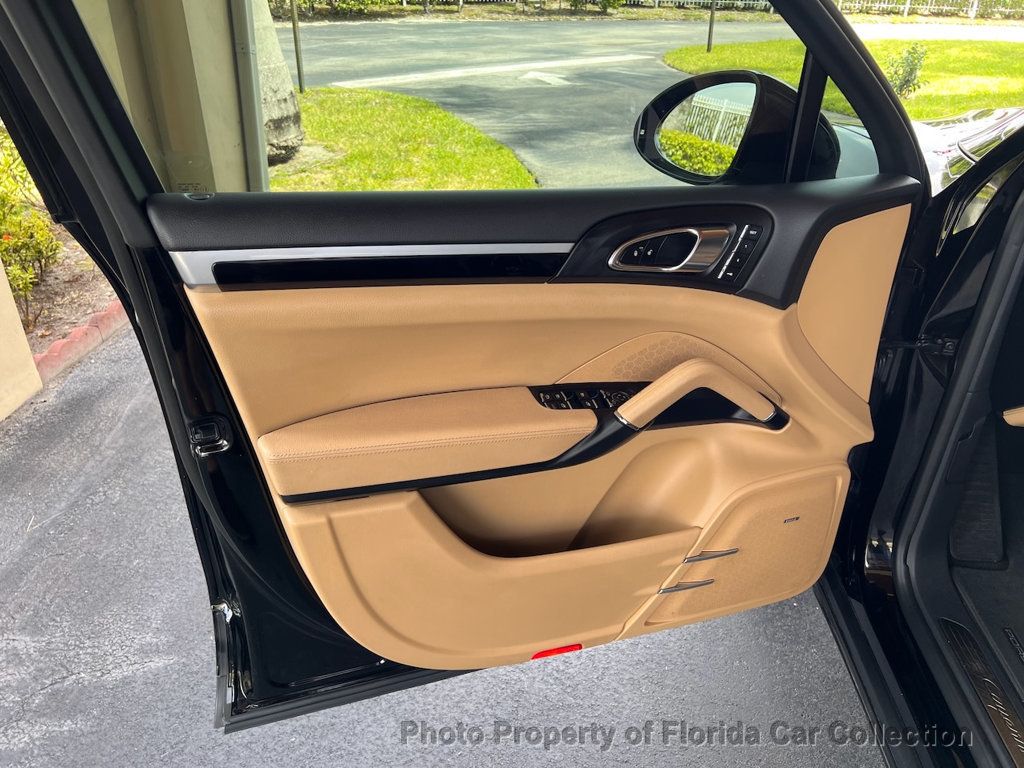 2016 Porsche Cayenne S AWD Tiptronic 3.6L Twin Turbo - 22873849 - 28