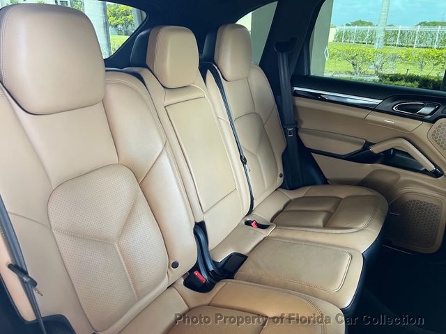 2016 Porsche Cayenne S AWD Tiptronic 3.6L Twin Turbo - 22873849 - 41