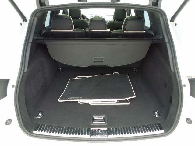 2016 Porsche Cayenne TURBO - 15400141 - 9