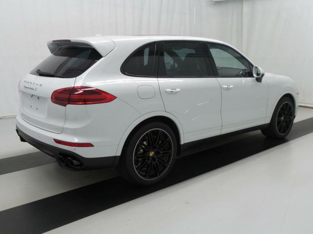 2016 Porsche Cayenne TURBO - 15400141 - 2
