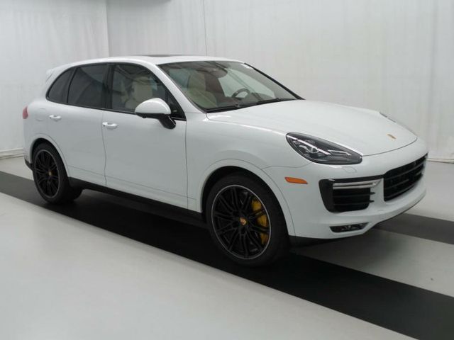 2016 Porsche Cayenne TURBO - 15400141 - 3