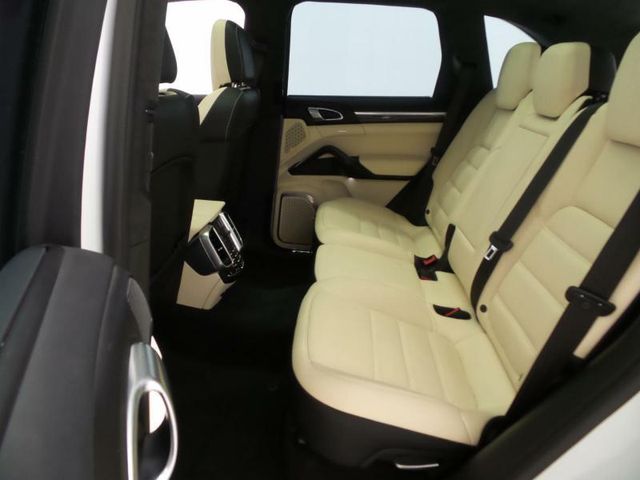 2016 Porsche Cayenne TURBO - 15400141 - 5