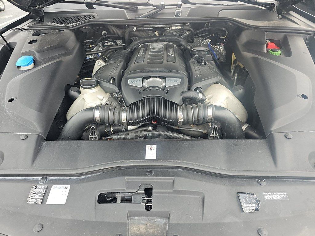 2016 Porsche Cayenne TURBO! CARBON! STEERING! WHEEL!Ceramic Brakes! PREMIUM PAK PLUS! - 22941154 - 10