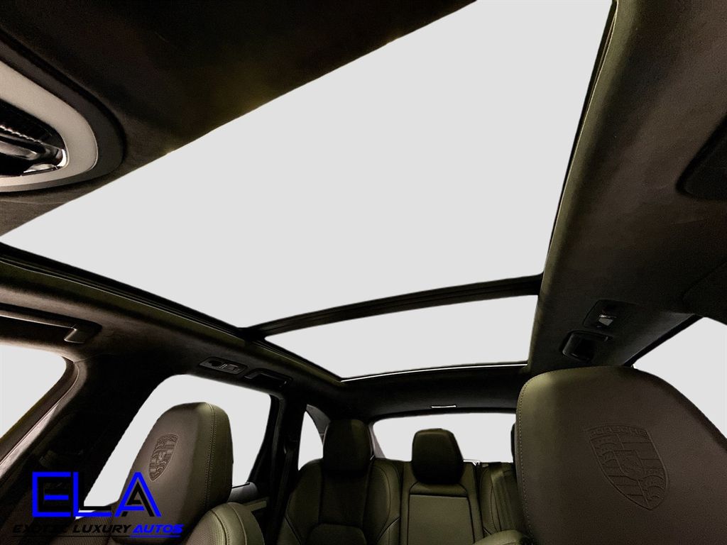 2016 Porsche Cayenne TURBO! CARBON! STEERING! WHEEL!Ceramic Brakes! PREMIUM PAK PLUS! - 22941154 - 23