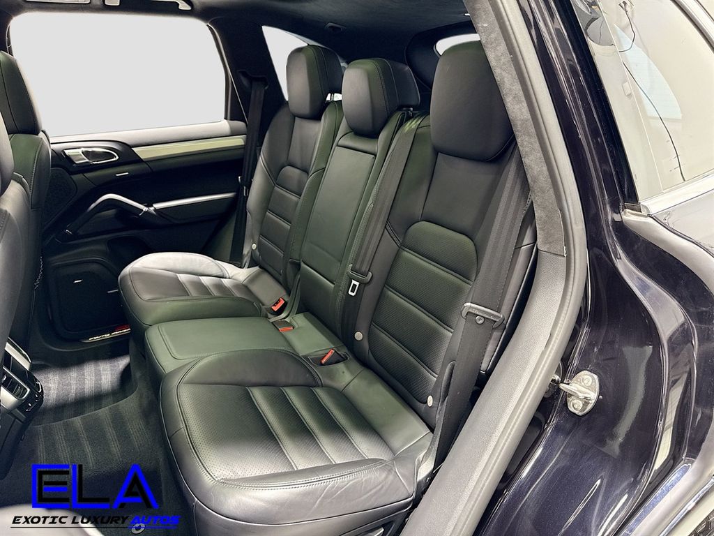 2016 Porsche Cayenne TURBO! CARBON! STEERING! WHEEL!Ceramic Brakes! PREMIUM PAK PLUS! - 22941154 - 25