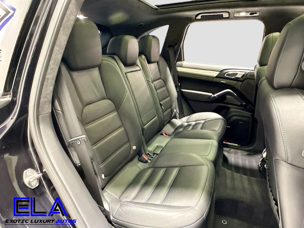 2016 Porsche Cayenne TURBO! CARBON! STEERING! WHEEL!Ceramic Brakes! PREMIUM PAK PLUS! - 22941154 - 27