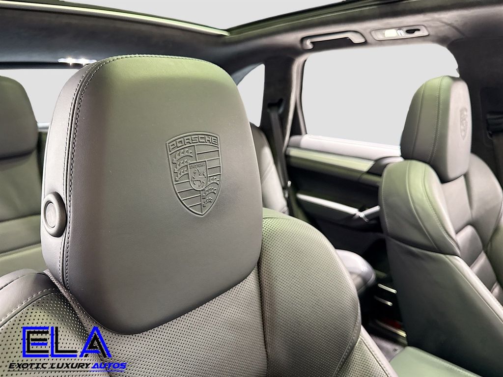 2016 Porsche Cayenne TURBO! CARBON! STEERING! WHEEL!Ceramic Brakes! PREMIUM PAK PLUS! - 22941154 - 36