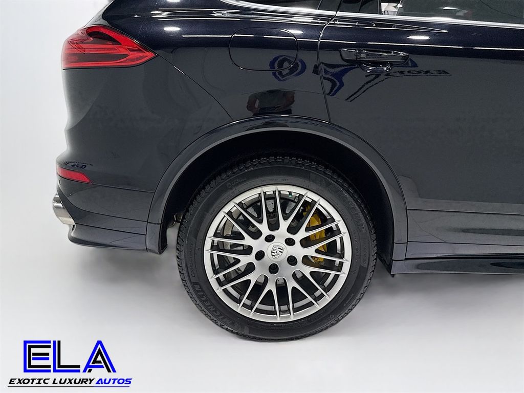 2016 Porsche Cayenne TURBO! CARBON! STEERING! WHEEL!Ceramic Brakes! PREMIUM PAK PLUS! - 22941154 - 45